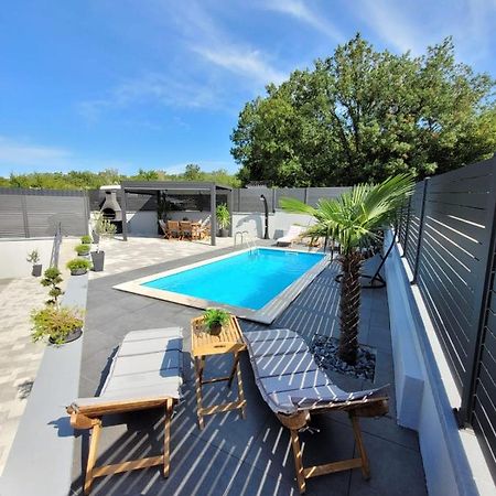 Apartment Lo&Ti Čižići Bagian luar foto