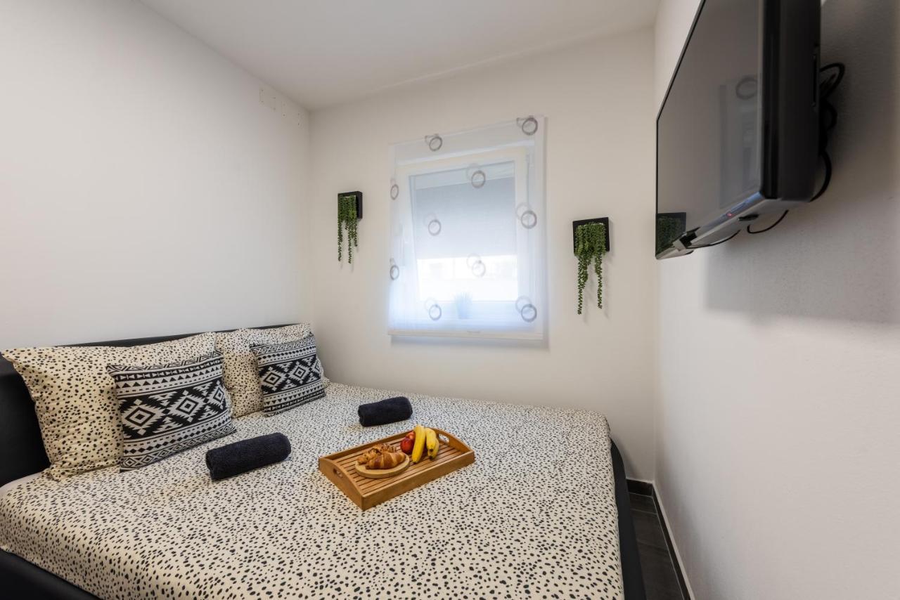 Apartment Lo&Ti Čižići Bagian luar foto
