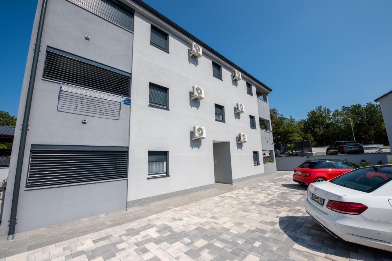 Apartment Lo&Ti Čižići Bagian luar foto
