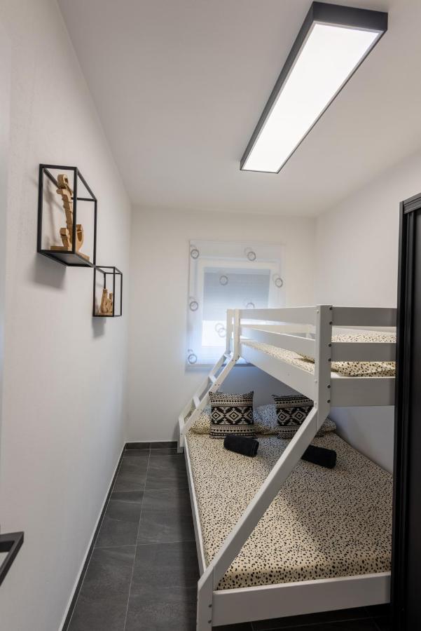 Apartment Lo&Ti Čižići Bagian luar foto