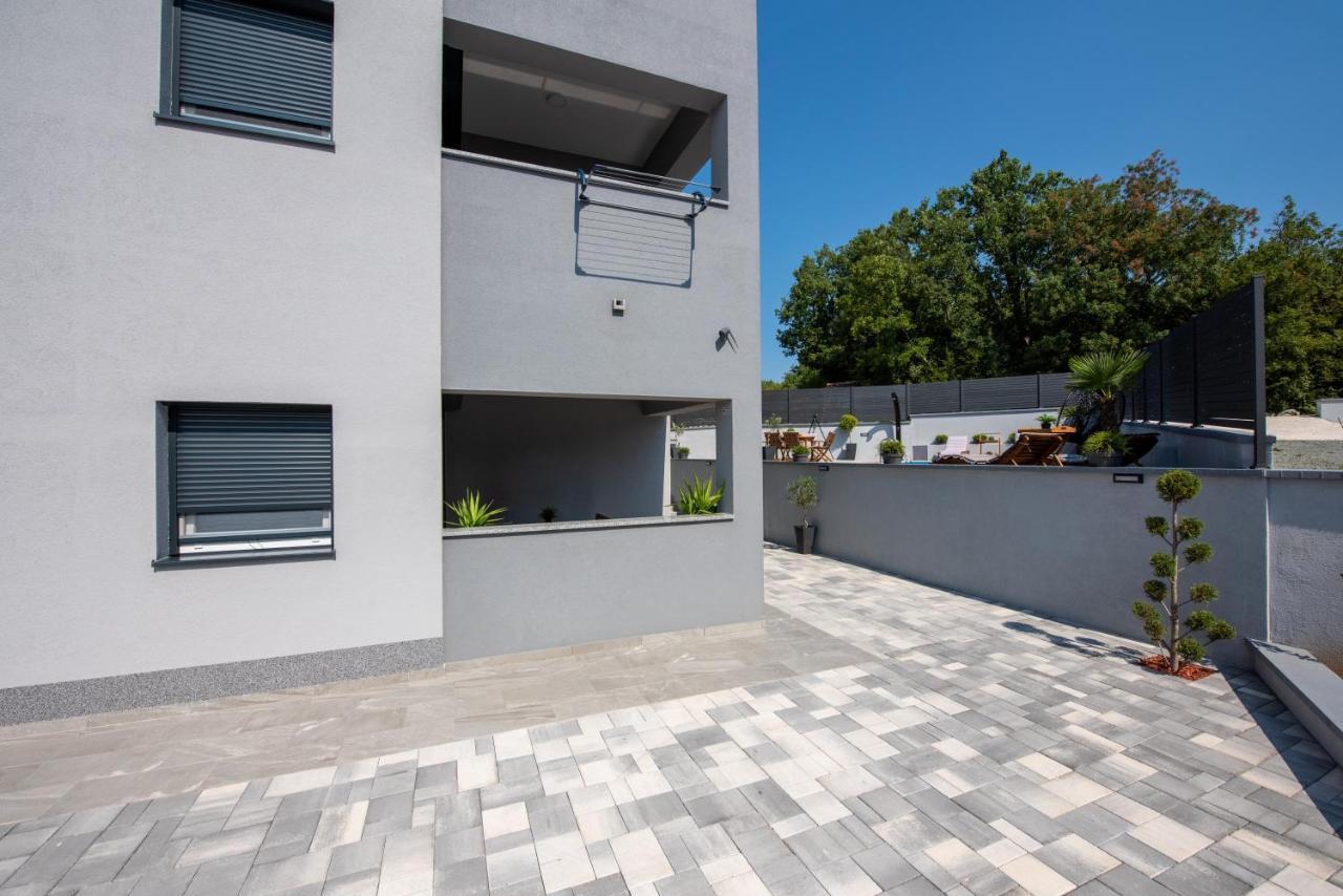 Apartment Lo&Ti Čižići Bagian luar foto