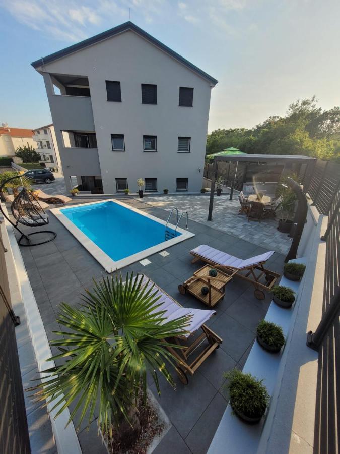 Apartment Lo&Ti Čižići Bagian luar foto