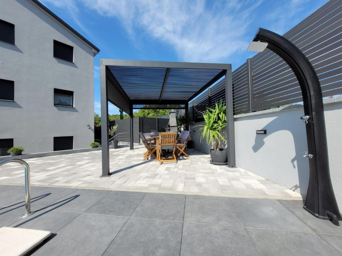 Apartment Lo&Ti Čižići Bagian luar foto