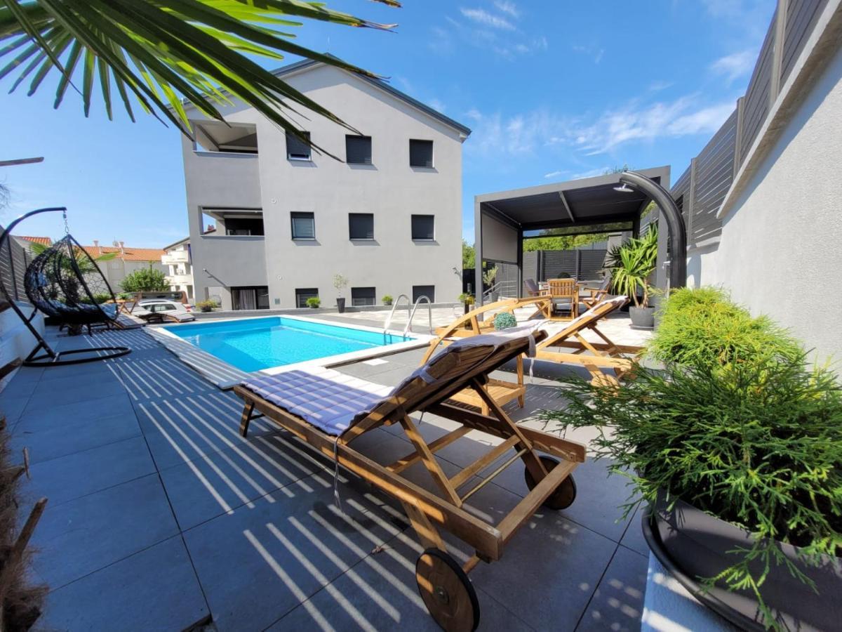 Apartment Lo&Ti Čižići Bagian luar foto