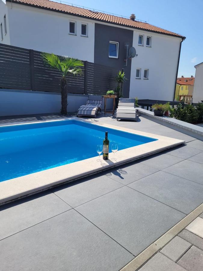 Apartment Lo&Ti Čižići Bagian luar foto